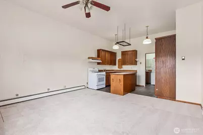 20528 NE Union Hill Road, Redmond, WA 98053 - Photo 29