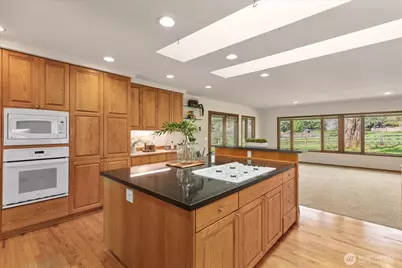 20528 NE Union Hill Road, Redmond, WA 98053 - Photo 9