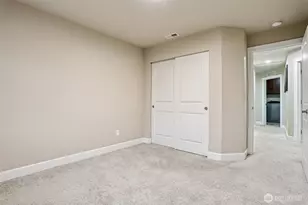 1415 39th St SE, Puyallup, WA 98372 - Photo 23