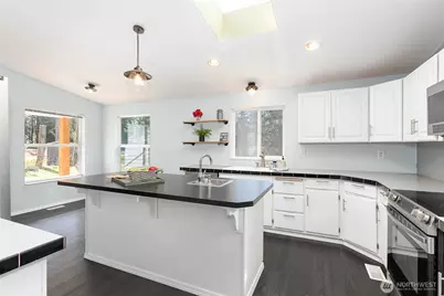 19667 Silver Creek Drive, Sedro Woolley, WA 98284 - Photo 5