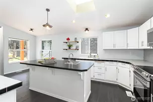 19667 Silver Creek Dr, Sedro Woolley, WA 98284 - Photo 5