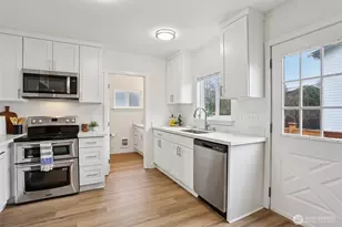 1722 S Cushman Ave, Tacoma, WA 98405 - Photo 11