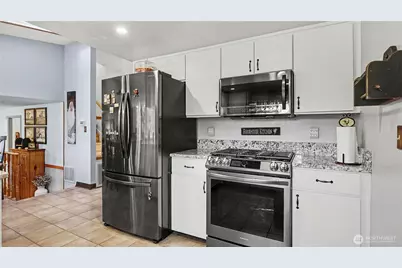 9505 29th Street Court E, Edgewood, WA 98371 - Photo 13