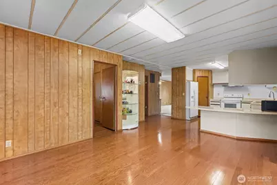 21911 SE 107th Place #15, Kent, WA 98031 - Photo 17