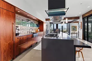 919 6th St W, Kirkland, WA 98033 - Photo 11