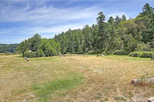 740 Commodore Ln, Camano Island, WA 98282 - Photo 25