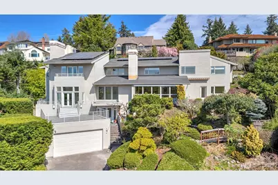 8158 W Mercer Way, Mercer Island, WA 98040 - Photo 1