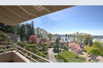 8158 W Mercer Way, Mercer Island, WA 98040 - Photo 35