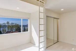 8158 W Mercer Way, Mercer Island, WA 98040 - Photo 25