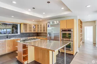 8158 W Mercer Way, Mercer Island, WA 98040 - Photo 9