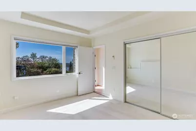 8158 W Mercer Way, Mercer Island, WA 98040 - Photo 13