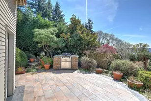 8158 W Mercer Way, Mercer Island, WA 98040 - Photo 33