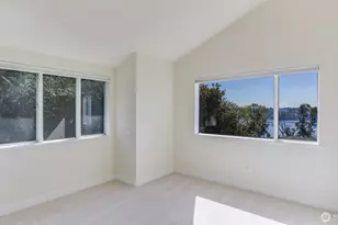 8158 W Mercer Way, Mercer Island, WA 98040 - Photo 27