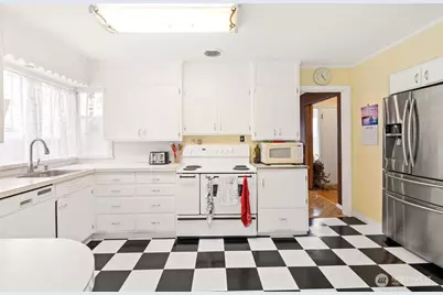 704 Essex Avenue, Aberdeen, WA 98520 - Photo 11