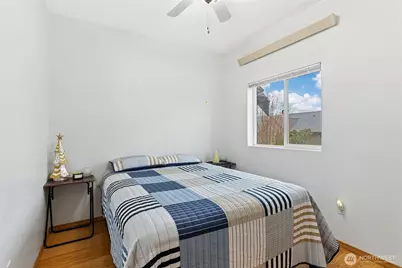 1736 10th Avenue NE #C213, Issaquah, WA 98209 - Photo 13