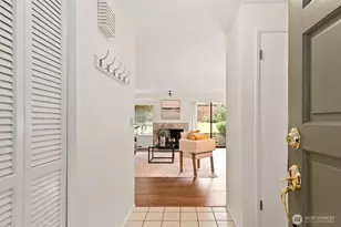 11312 39th Ave NE, Seattle, WA 98125 - Photo 3