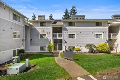 14206 NE 181st Place #L202, Woodinville, WA 98072 - Photo 3