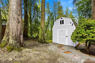 16714 SE Newport Way, Bellevue, WA 98006 - Photo 25