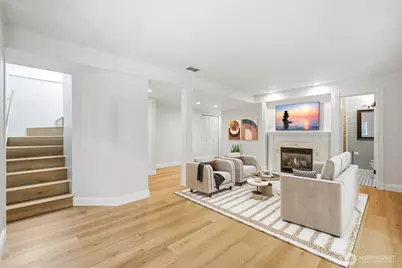 16714 SE Newport Way, Bellevue, WA 98006 - Photo 13