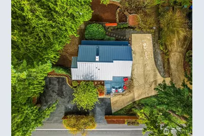 16714 SE Newport Way, Bellevue, WA 98006 - Photo 33