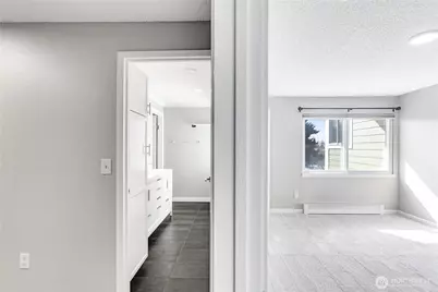 2409 S 222nd Street #B16, Des Moines, WA 98198 - Photo 23