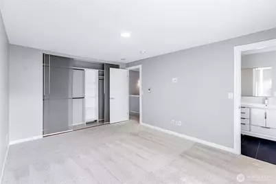 2409 S 222nd Street #B16, Des Moines, WA 98198 - Photo 27