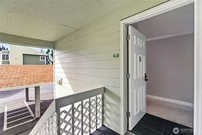 2409 S 222nd Street #B16, Des Moines, WA 98198 - Photo 5