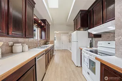 91 Williams Avenue S, Renton, WA 98055 - Photo 15