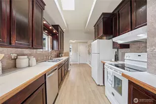 91 Williams Ave S, Renton, WA 98055 - Photo 15