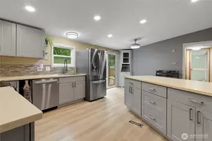 20903 130th St Ct E, Bonney Lake, WA 98391 - Photo 9