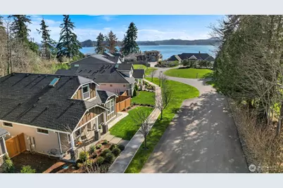 6136 Harbor Inlet Lane NW, Bremerton, WA 98311 - Photo 3