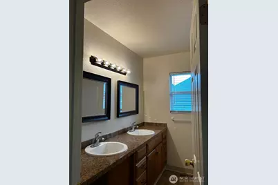 302 Crawford, Kelso, WA 98626 - Photo 11