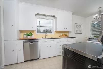 1901 N Union Avenue, Tacoma, WA 98406 - Photo 11