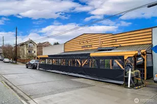 7038 Cleopatra Pl NW, Seattle, WA 98117 - Photo 31