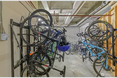 275 W Roy Street #412, Seattle, WA 98119 - Photo 23