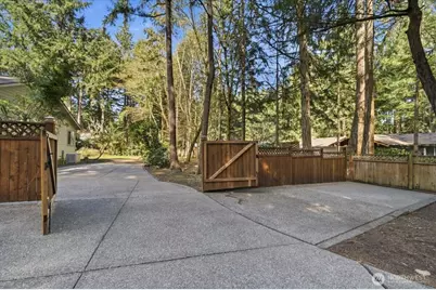 879 881 Kamus Way, Fox Island, WA 98333 - Photo 31