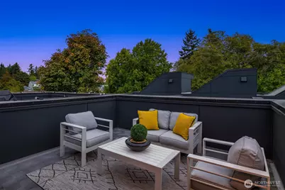 9553 Ashworth Avenue N #B, Seattle, WA 98103 - Photo 17