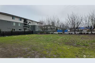 1760 S Burlington Boulevard, Burlington, WA 98233 - Photo 9