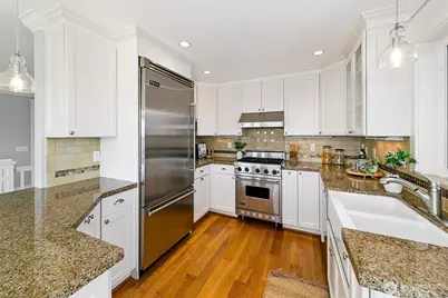 1238 3rd Avenue N, Seattle, WA 98109 - Photo 15