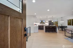 2518 36th Ave W, Seattle, WA 98199 - Photo 3