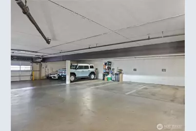 1250 Taylor Avenue N #105, Seattle, WA 98109 - Photo 29