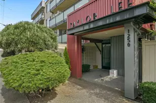 1250 Taylor Ave N, Seattle, WA 98109 - Photo 3
