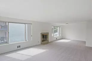 1250 Taylor Ave N, Seattle, WA 98109 - Photo 9