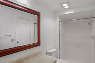 1250 Taylor Ave N, Seattle, WA 98109 - Photo 21