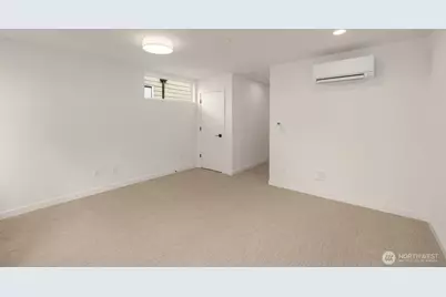 914 B 15th Avenue, Seattle, WA 98122 - Photo 13