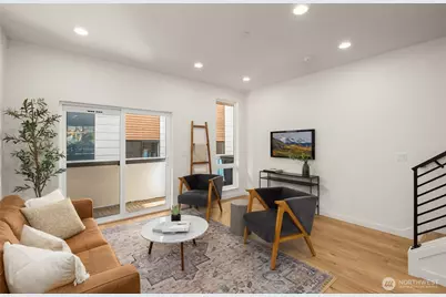 914 B 15th Avenue, Seattle, WA 98122 - Photo 9