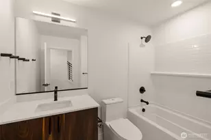 914 B 15th Ave, Seattle, WA 98122 - Photo 21