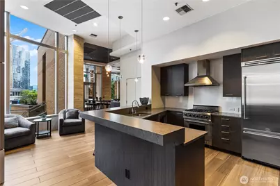 10650 NE 9th Place #1122, Bellevue, WA 98004 - Photo 17