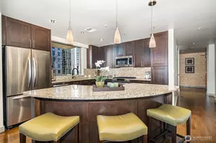 10650 NE 9th Pl, Bellevue, WA 98004 - Photo 3