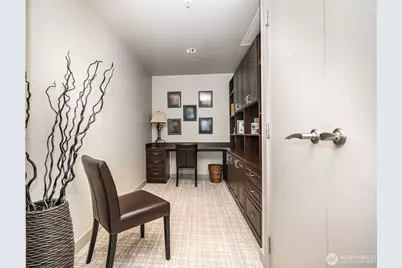 10650 NE 9th Place #1122, Bellevue, WA 98004 - Photo 9